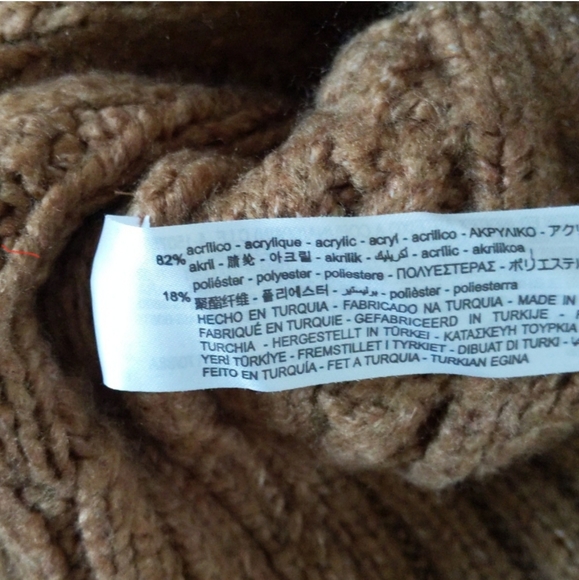 Zara Cable Knit Sweater - Picture 4 of 7